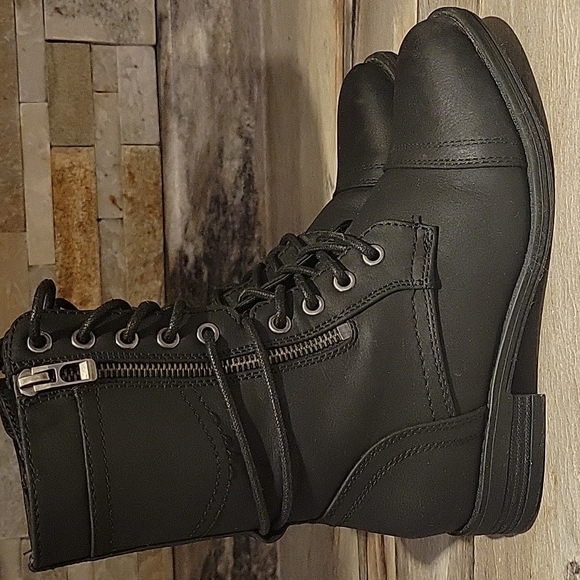 Women winter boots black size 6 mid calf - Picture 2 of 6